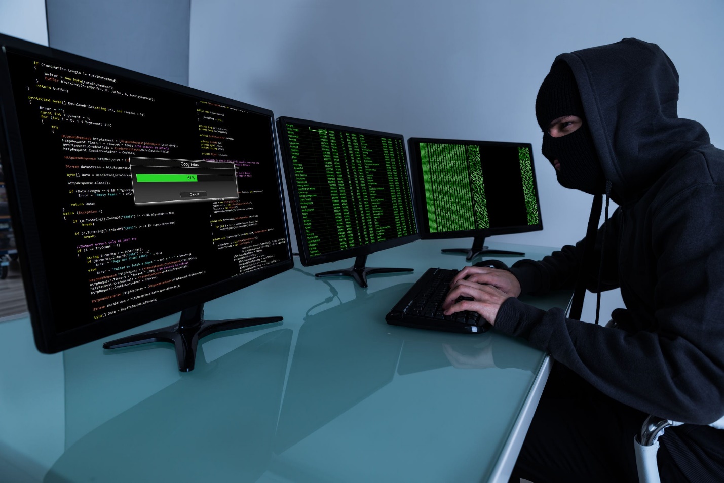 مشاوره رایگان با وکیل جرایم رایانهای و سایبری