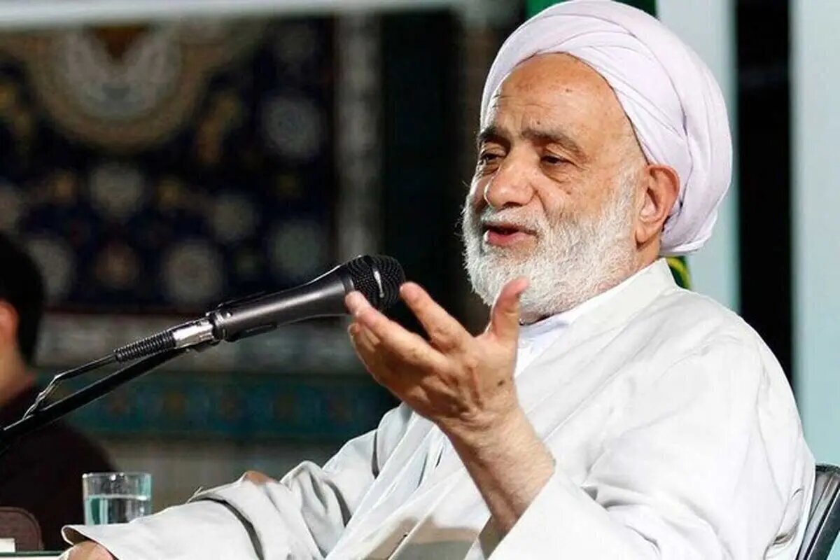 شوخی جالب قرائتی در حضور رئیسجمهور / نقل قول از تریاکیها