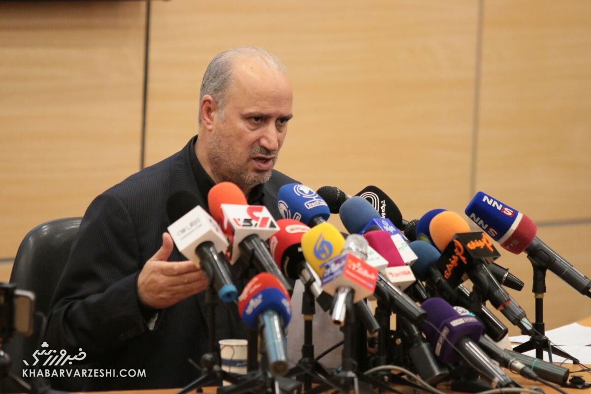 حمله پرسپولیسی‌ها به تاج:جلوی تو می‌ایستیم!