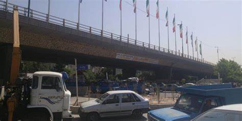 پل معروف تهران جمع میشود