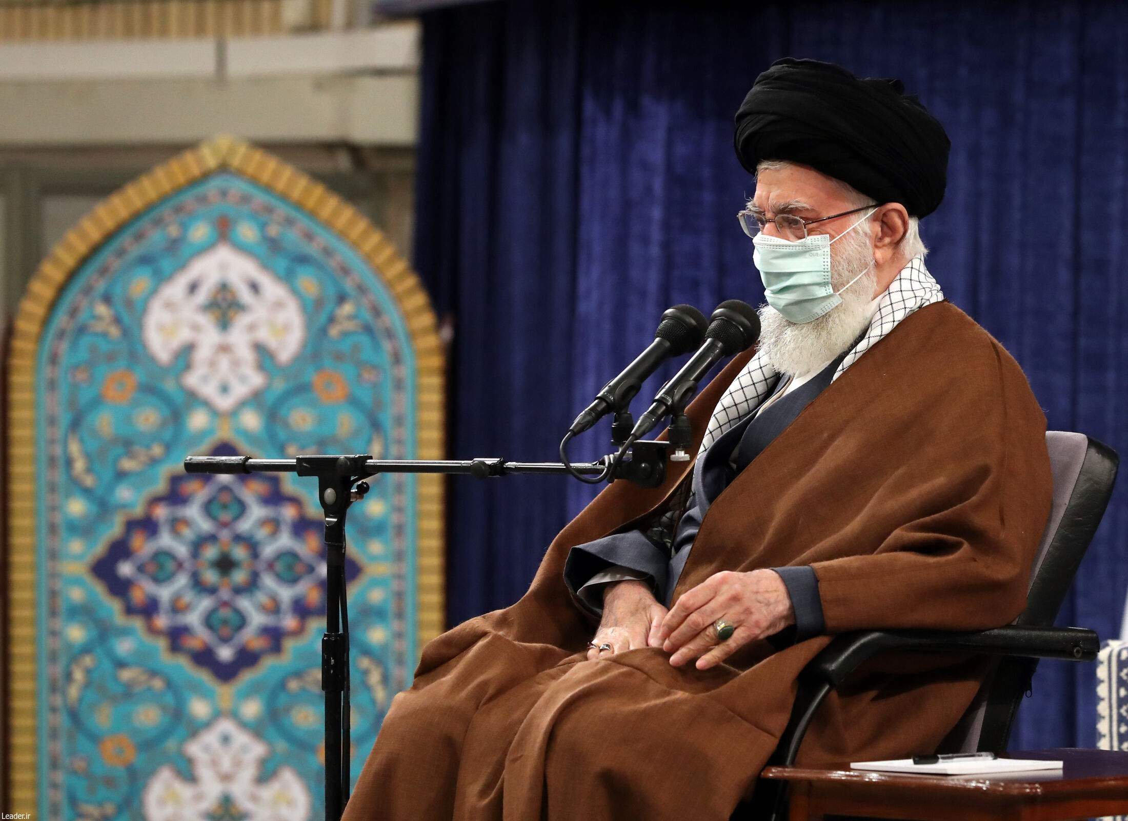 اگر حقایق را روایت نکنید
دشمن با دروغ و تحریف جای ظالم و مظلوم را عوض می‌کند
