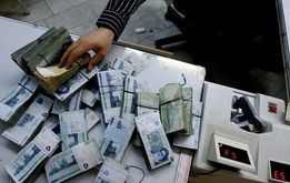 عیدی سرپرستان خانوار و مددجویان با مستمری فروردین واریز می‌شود ؟