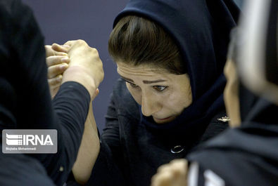 مچ اندازی زنان