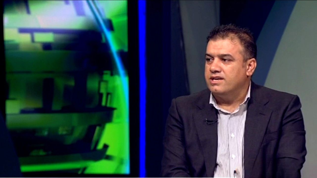 مدیر نقل و انتقالات سازمان لیگ: مسئول پرسپولیس قانون را نمی‌داند