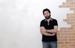 تصاویری جدید از مراسم خاکسپاری بامداد بیات + فیلم