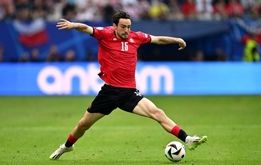 جانشین گولسیانی در پرسپولیس مشخص شد

