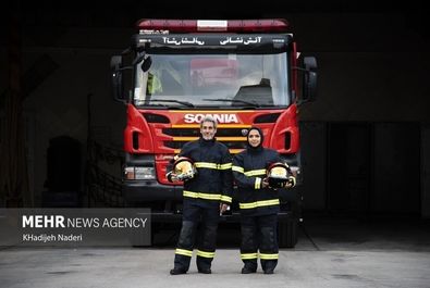 خانم آتش نشان زنان آتش نشان