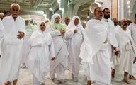 با حجاج روبوسی نکنید