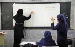 آخرین تصمیم ها درباره رتبه بندی معلمان | پس گرفتن لایحه رتبه بندی یا توافق مجلس و دولت 