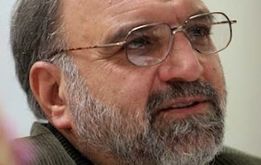 
حمله شدیداللحن عبدالکریم سروش به رضا پهلوی و خائن خواندن او

