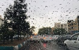 تصاویری دیدنی از بارش باران در شهرهای گیلان +  فیلم