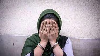 گرفتن عکس مستهجن از بیماران توسط خانم دکتر در تهران/ بعد از بیهوشی لباس هایشان را در می آوردم و ...
